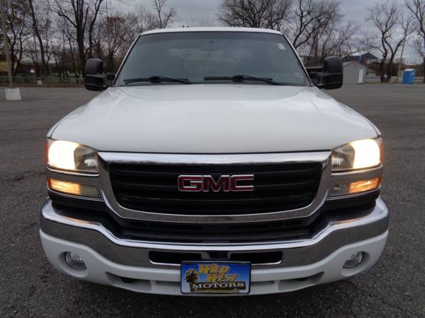 2007 GMC Sierra 2500HD Crew Cab Short Bed, 1 Owner, No Rust for sale in Waynesboro, PA – photo 12