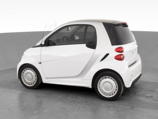 2015 smart fortwo Passion Hatchback Coupe 2D coupe White - FINANCE -... for sale in Valhalla, NY – photo 6
