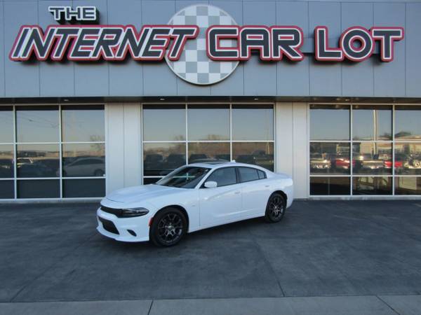 2018 *Dodge* *Charger* *GT AWD* - cars & trucks - by dealer -... for sale in Council Bluffs, NE