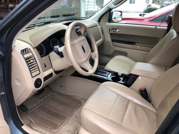 2011 Ford Escape Limited-$4000 - cars & trucks - by owner - vehicle... for sale in Cadillac, MI – photo 2