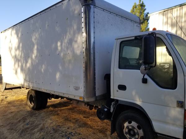 04 Isuzu NPR box truck for sale in Clovis, CA – photo 4
