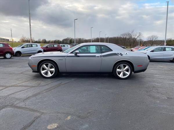 2016 Dodge Challenger R/T - coupe - cars & trucks - by dealer -... for sale in Grand Blanc, MI – photo 11