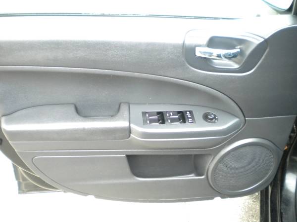 Dodge Caliber Extra Clean and Great on Gas 1 Year Warranty for sale in Hampstead, ME – photo 18