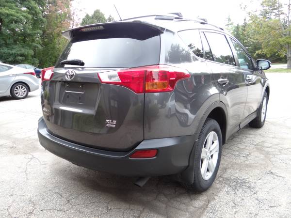 2014 Toyota Rav4 XLE- 4 Cyl - cars & trucks - by dealer - vehicle... for sale in Londonderry, VT – photo 7