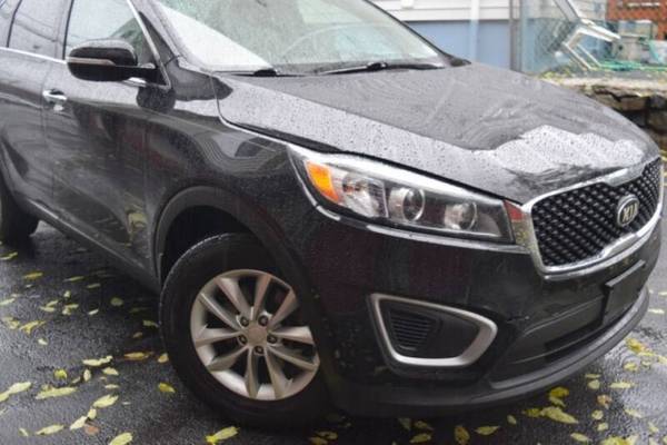 *2017* *Kia* *Sorento* *LX 4dr SUV* - cars & trucks - by dealer -... for sale in Paterson, NY – photo 6