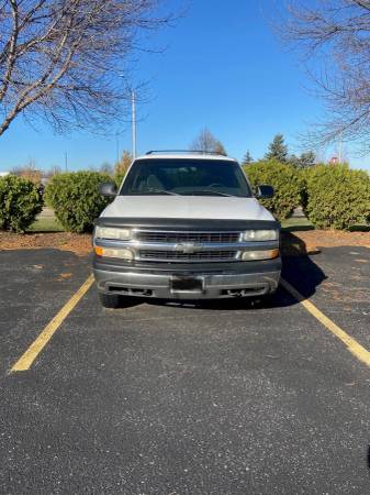 2002 Chevrolet Tahoe Sport Utility 4d-4x4 - cars & trucks - by owner... for sale in Appleton, WI – photo 2