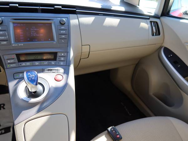 2013 Toyota Prius Three - cars & trucks - by dealer - vehicle... for sale in Hendersonville, NC – photo 15