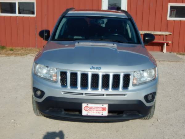 2012 Jeep Compass Limited 4WD for sale in San Marcos, TX – photo 2