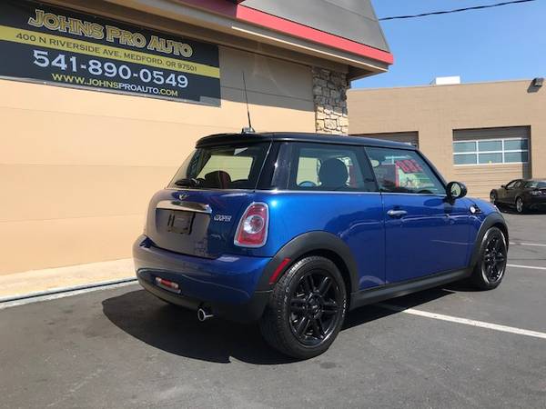 2013 MINI COOPER HATCHBACK 6 SPEED 76K LOADED. - cars & trucks - by... for sale in Medford, OR – photo 2