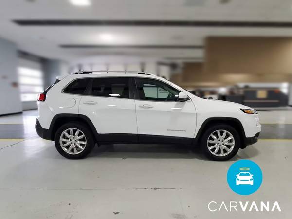 2017 Jeep Cherokee Limited Sport Utility 4D suv White - FINANCE... for sale in NEWARK, NY – photo 13