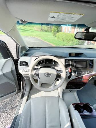2014 Toyota Sienna XLE for sale in Cedar Bluff, VA – photo 6