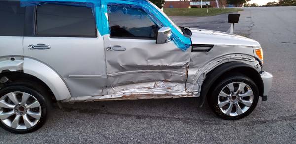 2011 Dodge Nitro SXT 4x2 4dr SUV Wrecked - - by for sale in Greer, SC – photo 6