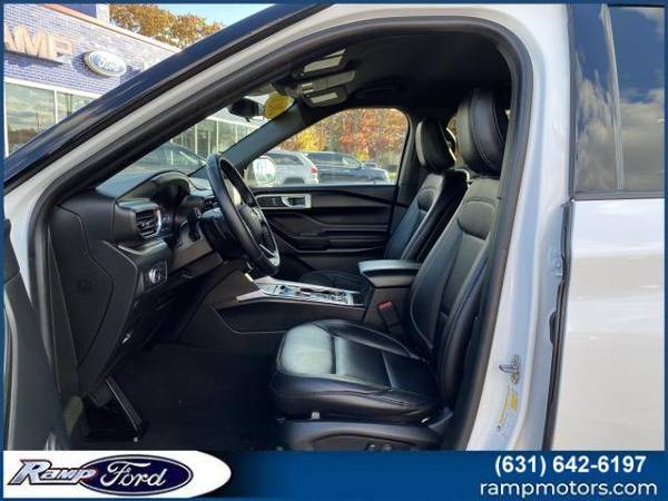 2020 Ford Explorer XLT 4WD SUV - - by dealer - vehicle for sale in PORT JEFFERSON STATION, NY – photo 14