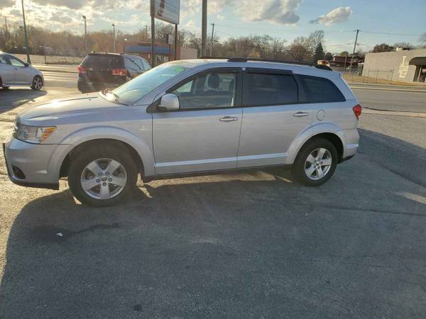 Great Deal Here . 2012 Dodge Journey SXT - cars & trucks - by owner... for sale in Ashton, WI – photo 2