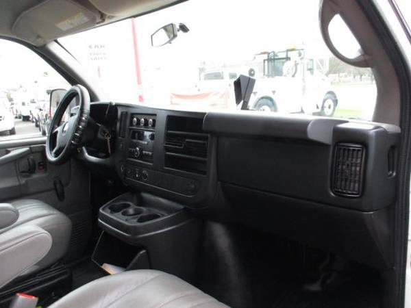 2014 Chevrolet Express Commercial Cutaway 3500 * 14 CUBE VAN, SIDE... for sale in south amboy, TN – photo 15