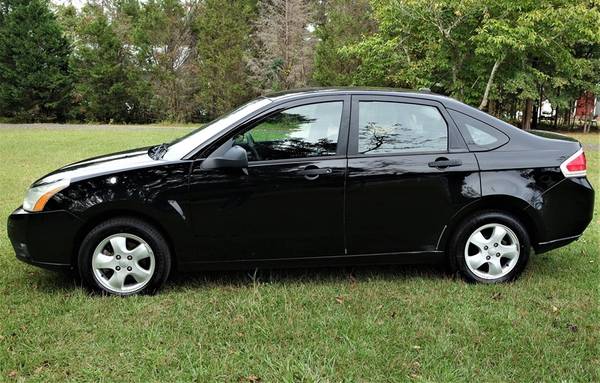 2009 Ford Focus SE for sale in Simpson, NC – photo 2