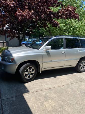 2005 Toyota Highlander - cars & trucks - by owner - vehicle... for sale in Santa Rosa, CA – photo 2