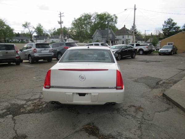 2008 Cadillac DTS Luxury I 4dr Sedan - - by dealer for sale in Bloomington, IL – photo 19
