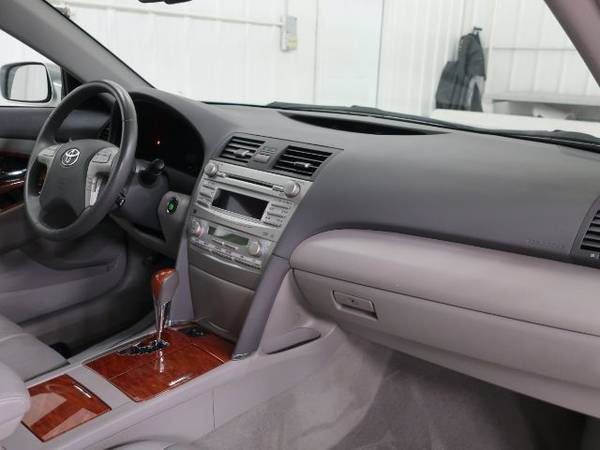 2011 Toyota Camry XLE Leather Heated Seats for sale in Caledonia, MI – photo 16