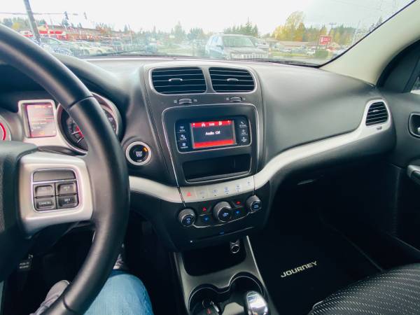 2017 Dodge Journey SE // 3rd row seating // LOW MILES - cars &... for sale in Vancouver, OR – photo 18