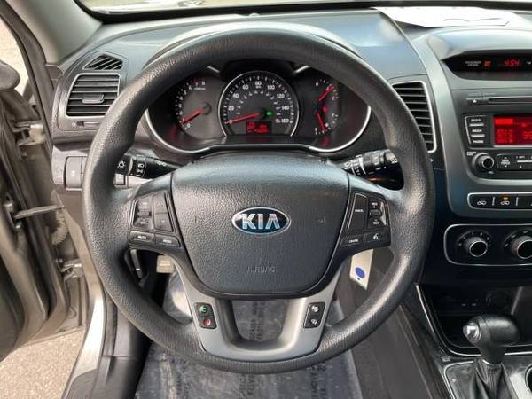 2015 Kia Sorento - - by dealer - vehicle automotive for sale in Grand Junction, CO – photo 10