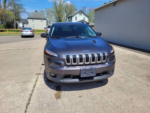 2015 JEEP CHEROKEE LATITUDE - - by dealer - vehicle for sale in Barberton, WV – photo 2