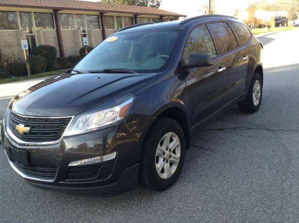 CHEV 2017 TRAVERSE LOW MILES - cars & trucks - by dealer - vehicle... for sale in Clinton, District Of Columbia – photo 3