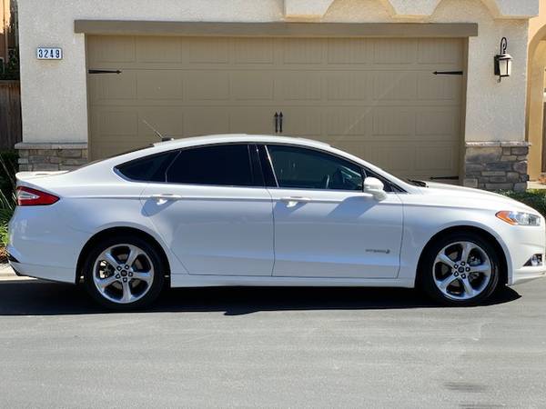Ford Fusion Hybrid - cars & trucks - by owner - vehicle automotive... for sale in Fresno, CA – photo 2
