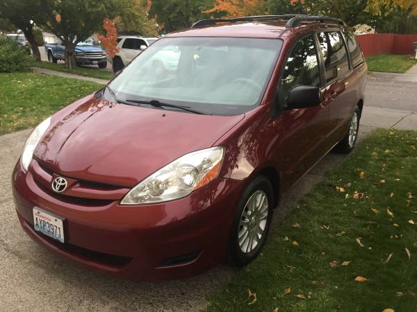 2008 Toyota Sienna LE for sale in Richland, WA – photo 2