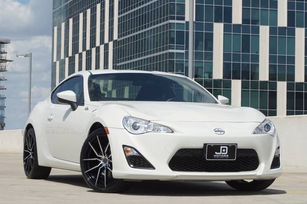2015 Scion FR-S *(( 6 SPEED MANUAL FRS ))* Pearl White !! for sale in Austin, TX – photo 4