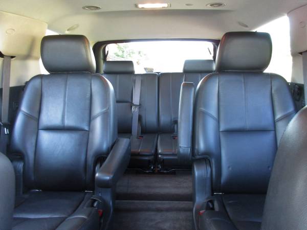 2011 GMC YUKON SLT TEXAS EDITION 4X4! THIRD ROW SEAT! LEATHER! for sale in El Paso, TX – photo 16