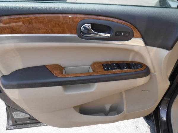 2008 Buick Enclave - - by dealer - vehicle automotive for sale in New Port Richey , FL – photo 7