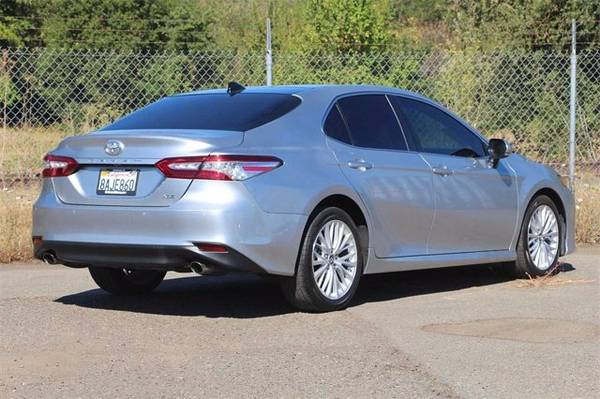 2018 Toyota Camry XLE V6 - cars & trucks - by dealer - vehicle... for sale in Healdsburg, CA – photo 8
