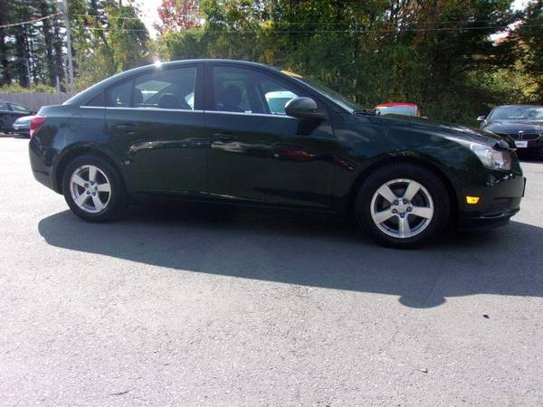 2014 Chevrolet Chevy Cruze 1LT Auto 4dr Sedan w/1SD WE CAN FINANCE... for sale in Londonderry, NH – photo 4