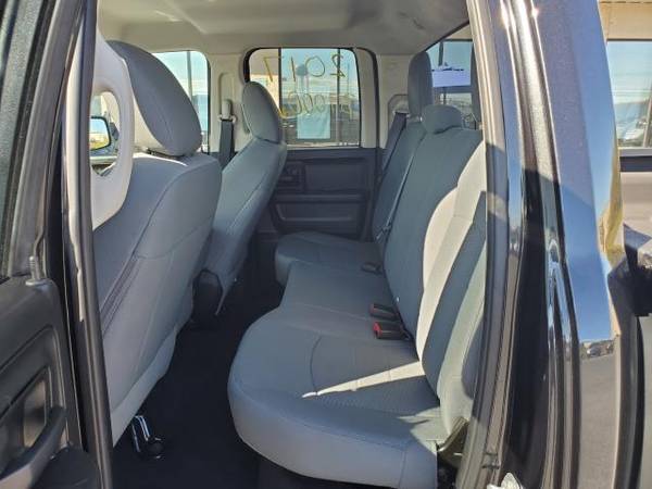 2017 RAM 1500 Express 4x4 Quad Cab 64 Box - cars & trucks - by... for sale in Harrisonburg, VA – photo 24