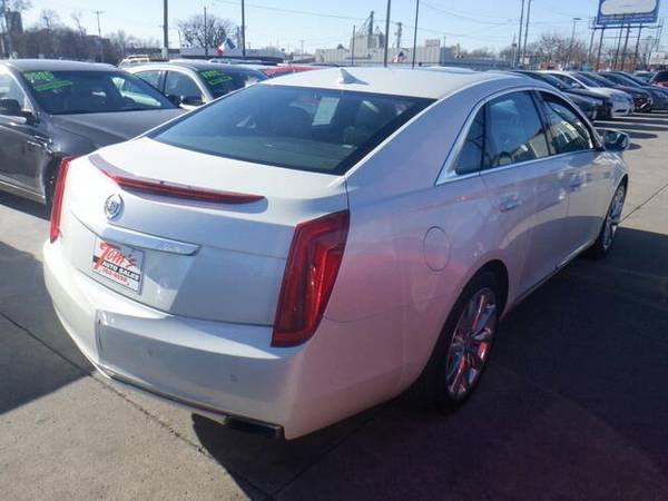 2013 Cadillac XTS Premium - - by dealer - vehicle for sale in URBANDALE, IA – photo 3