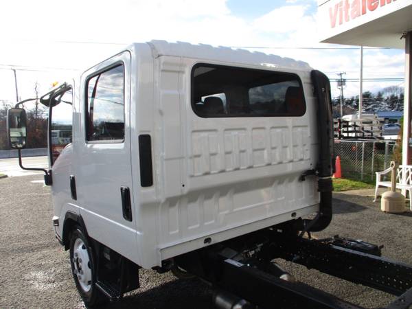 2018 Isuzu NPR HD GAS CREW CAB CHASSIS, CREW CAB, GAS, 23 MILES for sale in south amboy, IN – photo 11