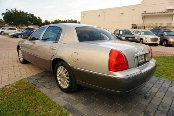 2003 Lincoln Town Car Signature - Low Miles, Immaculate Condition, Lea for sale in Naples, FL – photo 5