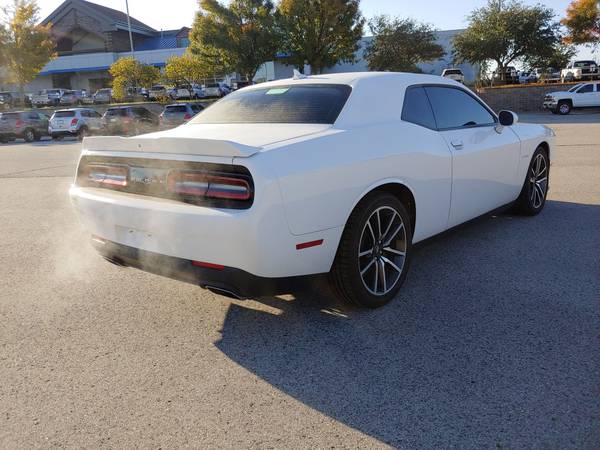 2020 DODGE CHALLENGER R/T ONLY 2,500 MILES! LOADED! 1 OWNER! MINT... for sale in Norman, KS – photo 3