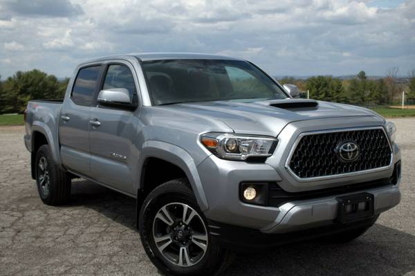 2018 Toyota Tacoma DOUBLE CAB - - by dealer - vehicle for sale in York, PA – photo 13