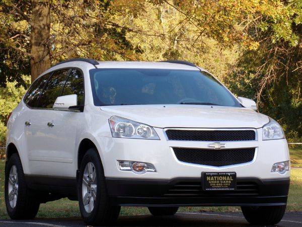 2010 Chevrolet Chevy Traverse LT2 AWD for sale in Cleveland, OH – photo 2