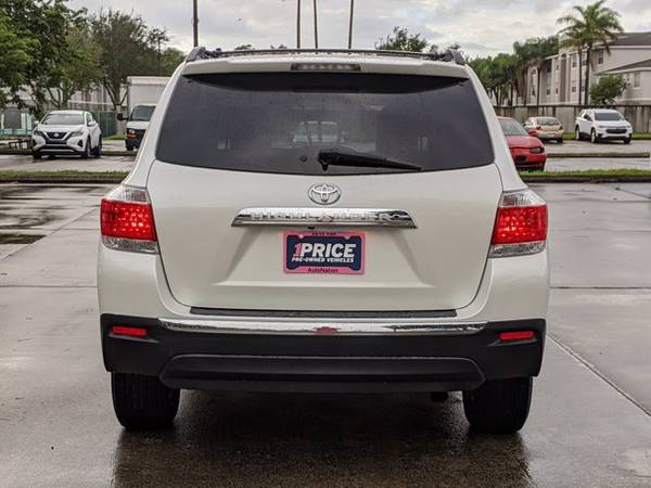 2013 Toyota Highlander Plus SKU:DS109636 SUV - cars & trucks - by... for sale in Pembroke Pines, FL – photo 8