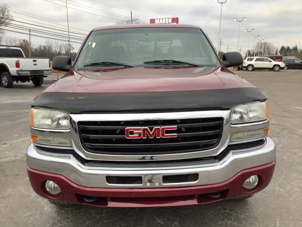 Strong! 2005 GMC Sierra 1500! Z71 4x4! Crew Cab! We Finance! - cars... for sale in Ortonville, MI – photo 8