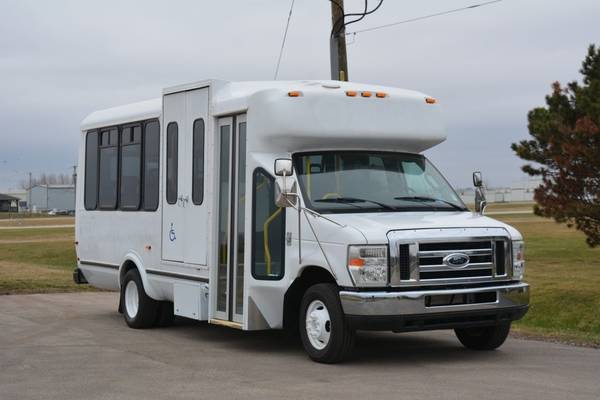 2010 Ford E-450 16 Passenger Paratransit Shuttle Bus for sale in Crystal Lake, WI – photo 2