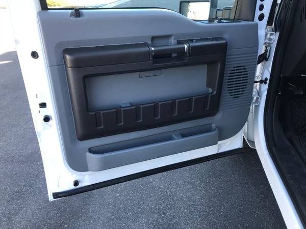 2014 FORD F250 2WD, FULLY ENCLOSED TELESCOPIC BED, CTECH UTILITY TRUCK for sale in Las Vegas, CA – photo 10