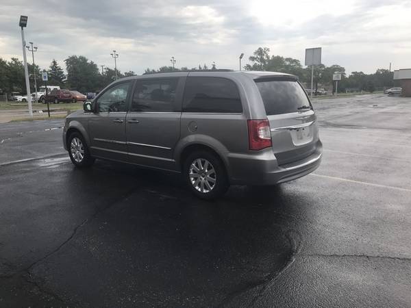 2014 CHRYSLER TOWN & COUNTRY TOURING Warranty Available - cars &... for sale in Warren, MI – photo 4
