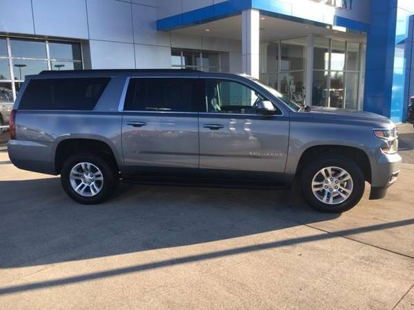 2020 Chevrolet Suburban LT - SUV - cars & trucks - by dealer -... for sale in Manitowoc, WI – photo 2