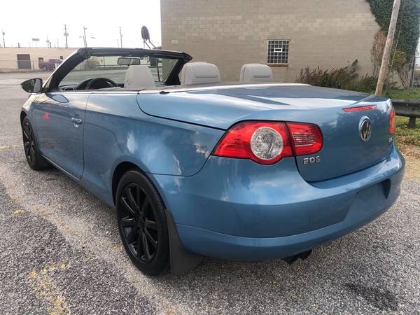 2009 VW EOS 2.0T Convertible !!!LOADED!!! - cars & trucks - by owner... for sale in Cleveland, OH – photo 2