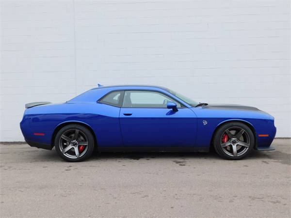 2019 Dodge Challenger SRT Hellcat coupe - BAD CREDIT OK! for sale in Southfield, MI – photo 2