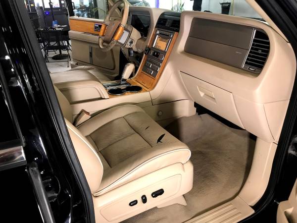 2007 Lincoln Navigator Fully Loaded for sale in Chicago, IL – photo 16